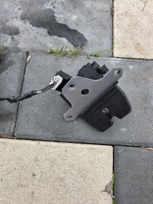 Vind încuietoare ford