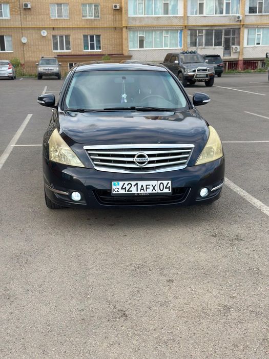 Nissan teana 2010 год
