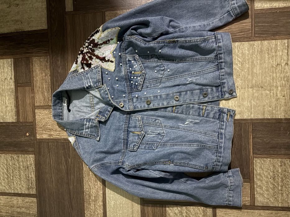 Джинсовая куртка размер м