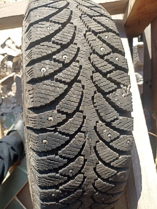 Продам резину на дисках на жигули