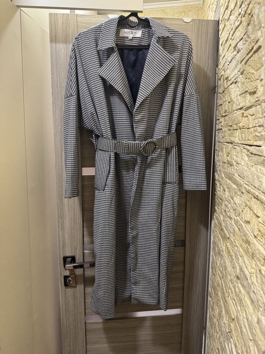 Продам тренч на подкладе