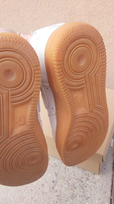 Nike Air Force 1 Hi Se  - Номер 37.5