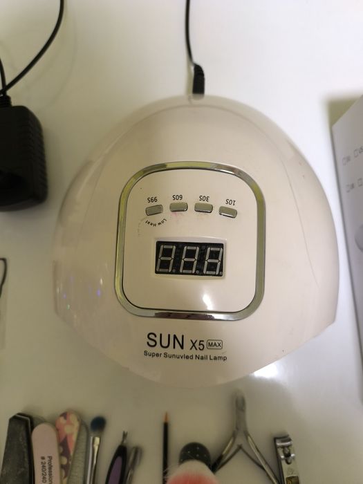 Пълен комплект за маникюр! Като ново!