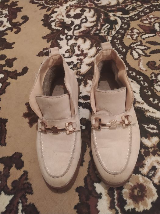 Продам обувь так как