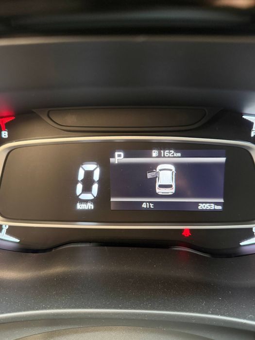 KIA Sonet продается 2000 км