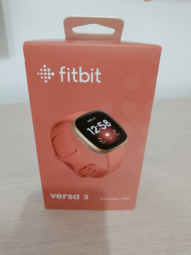 Fitbit versa pret hot sale