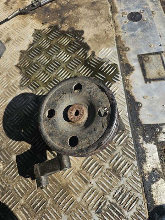 Pompa servo ford transit 2.2E5 tractiune spate