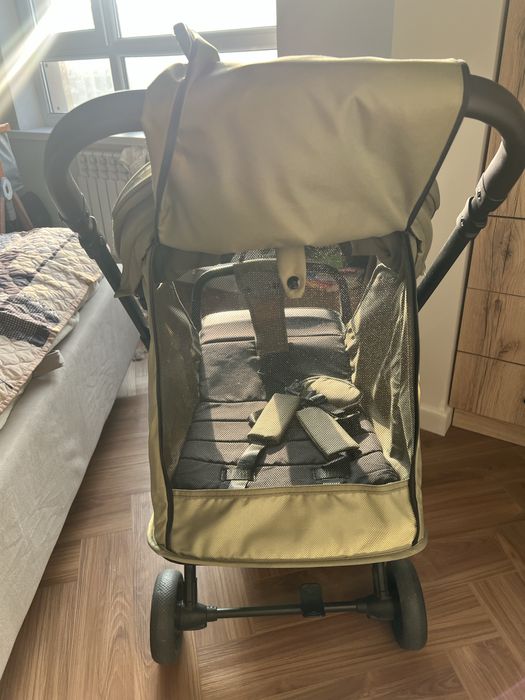 Продам коляску прогулочная TOMIX Flip, оливковый