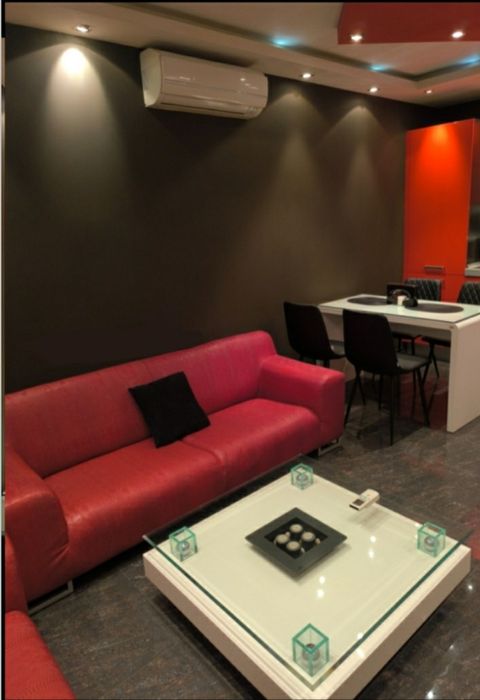 Дава се под наем Двустаен апартамент в София, Лозенец - 56 кв.м за 700 € - Снимка #2