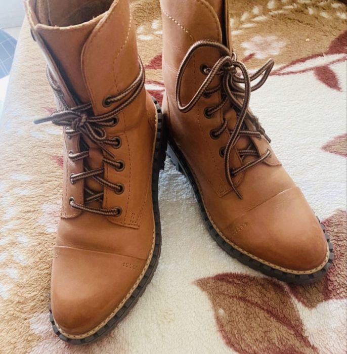 Ghete piele marime 37