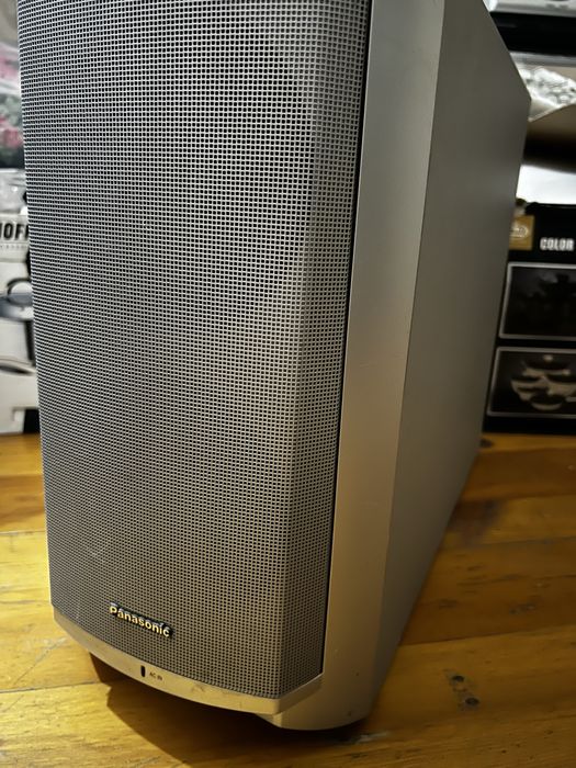 Телевизор Panasonic 100 Hz с комплектом