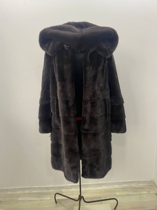 Шуба норка с капюшоном