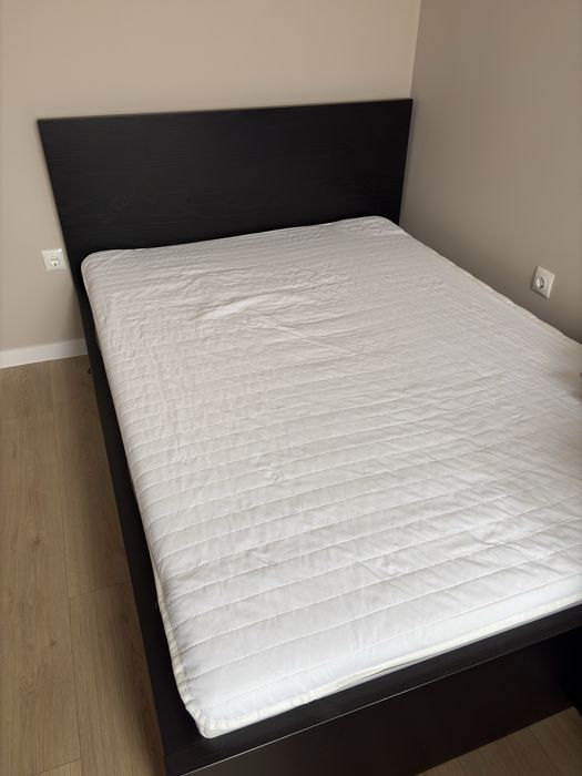 Легло с гардероб