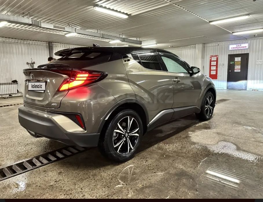 Автомобиль Toуota