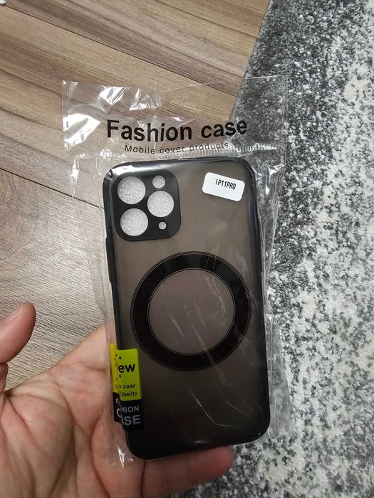 Husa Iphone MagSafe