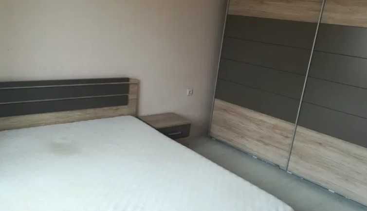 Дава се под наем Тристаен апартамент в Пловдив, Тракия - 90 кв.м за 341.7 € - Снимка #1