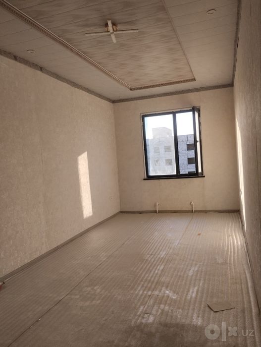 uy sotiladi 2xonali 3 xona qilingan 74 kvadrat metr yangi ozbekiston