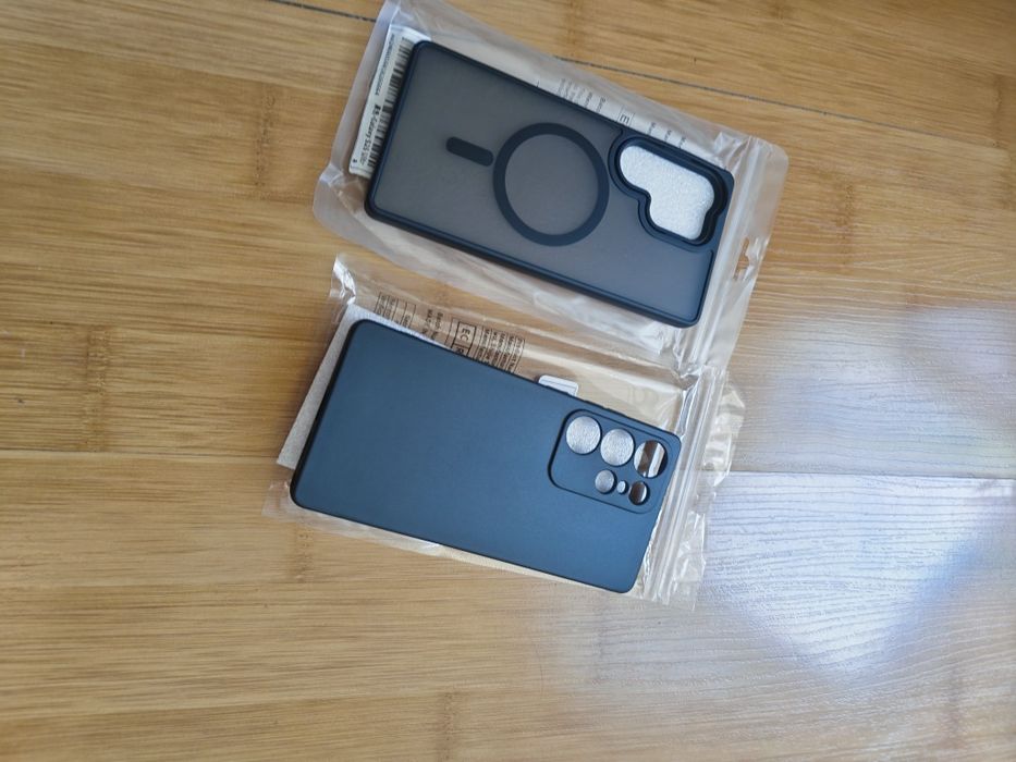 2 x huse si 4x folii sticlă noi Galaxy s25 Ultra( se dau impreuna)