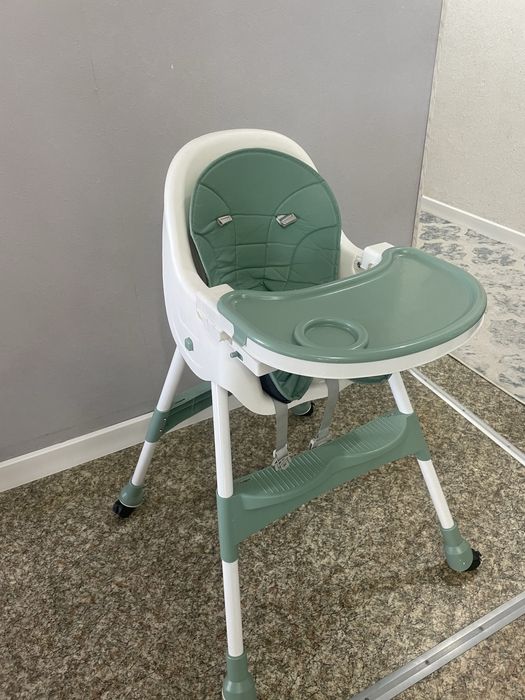 Продам столик для кормления