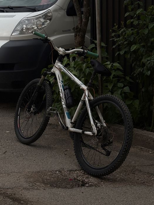 Bicicleta hard tail