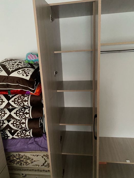 Б/у мебель шифоньер и кровать