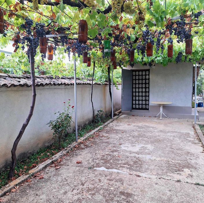 Продава се Къща в Панагюрище - 20 кв.м за 1500 €/кв.м - Снимка #1