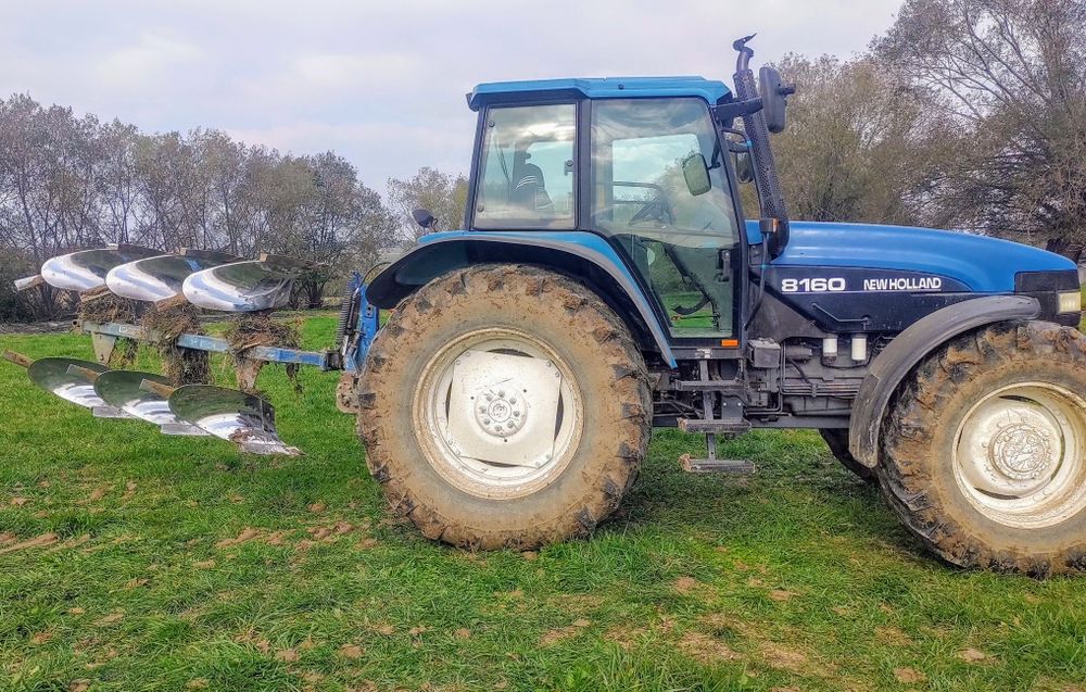 New Holland 100 cp cu plug  Lemken și grapă Lely