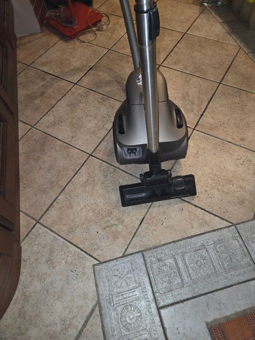 Прахосмукачка Rowenta compact power cyclonic