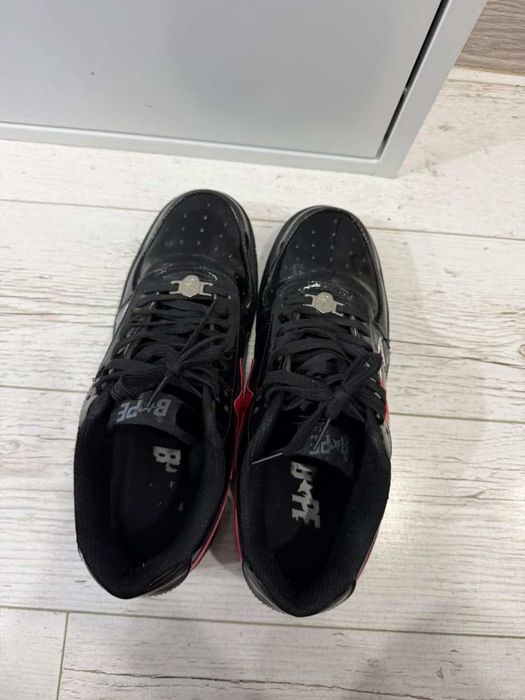 Обукви bape черсни