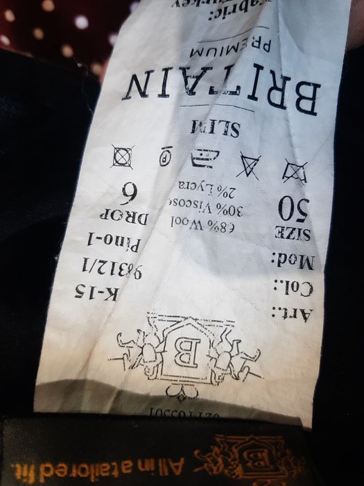 Продам Костюм 3 ка