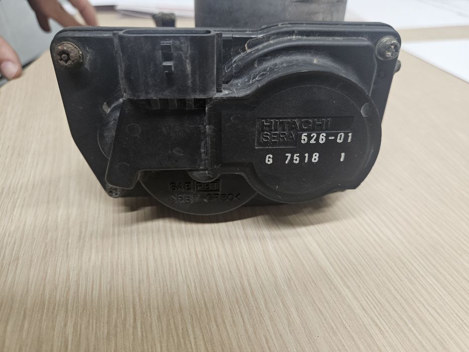 Nissan Qashqai j10 / дроселова клапа /нов/ стар