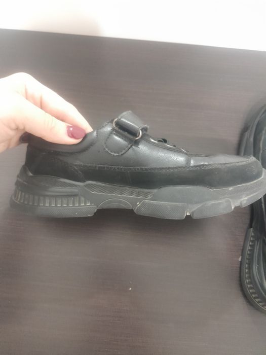 Чёрные туфли 31 размер