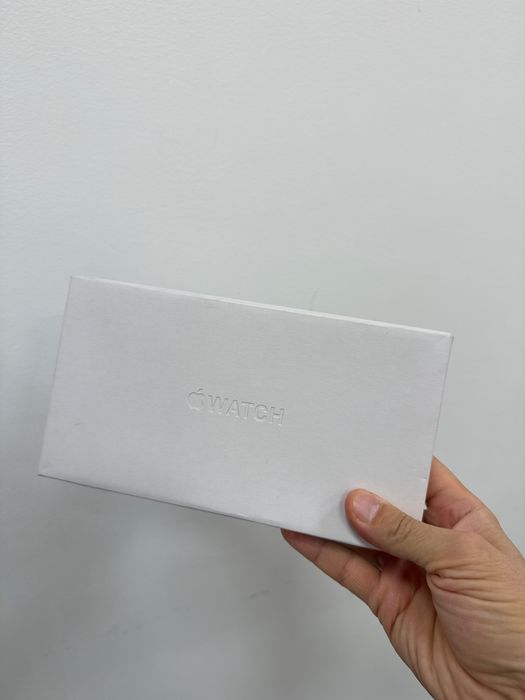 Apple Watch Ultra 3 49mm Natural Titanium + Black Ocean Band