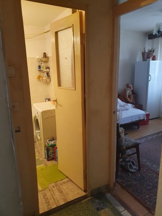 Apartament 3 camere,-64mp,zona Big Manastur