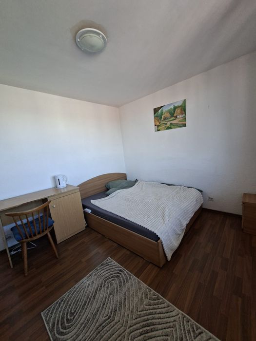 Caut colega de apartament