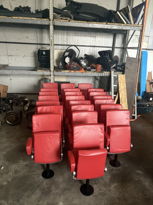 Scaune din piele pt cinema
