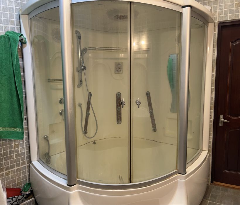 Продам душевую кабину