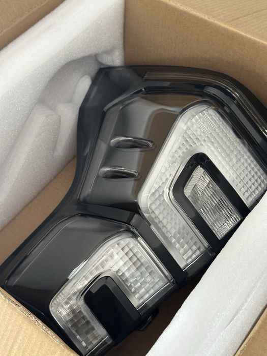 Продам фонарь прадо 150