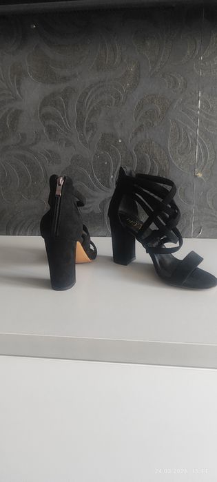 Продаем босоножки 38р