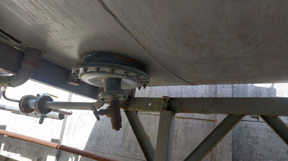 Продам емкомсть 6,5куб