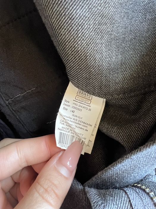 В отлично състояние къси панталони
