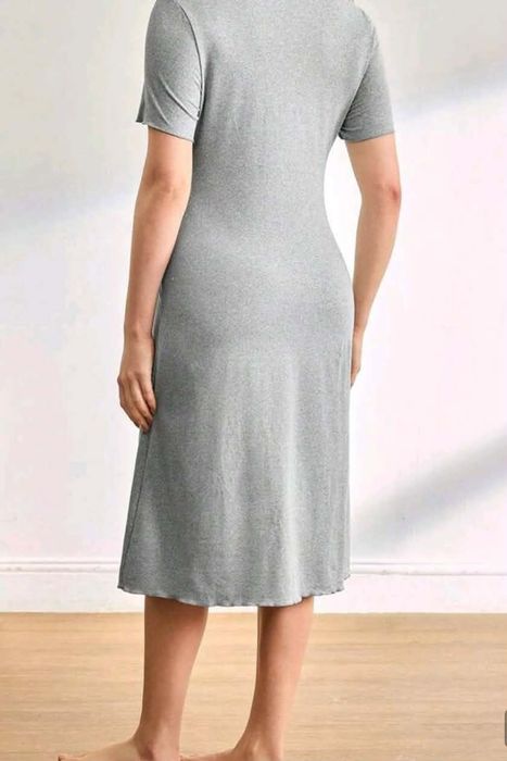 Нощница за кърмачки и рокля за ежедневна употреба