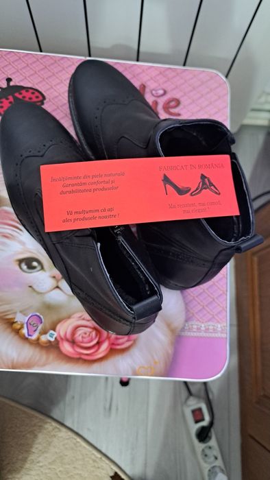 Ghete barbatesti din piele naturala! Noi!