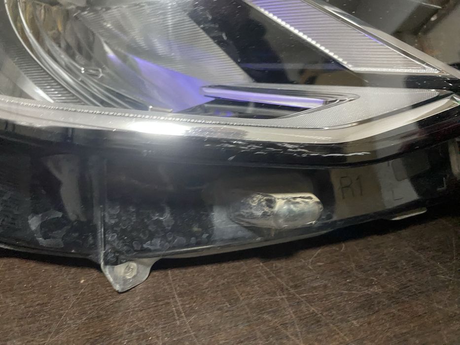 Far dreapta led nonmatrix Vw Golf 8