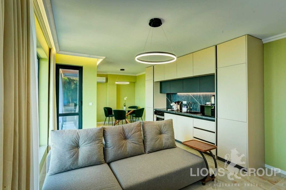 Дава се под наем Тристаен апартамент в Варна, Аспарухово - 108 кв.м за 950 € - Снимка #1