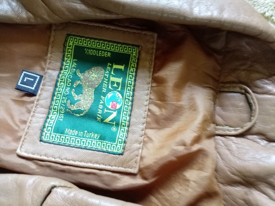 Продам 2 кожаные куртки.