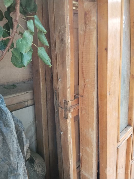 Продам оптом 3 двери и окно