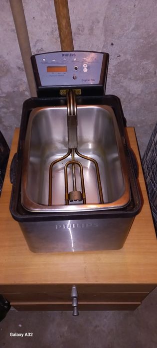 Хлебопекарна Gorenje,фритюрник Филипс