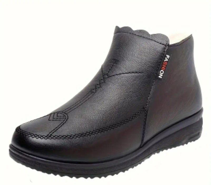 Продае́тся женская обувь с мехом 41 размер, от фирмы Fashion