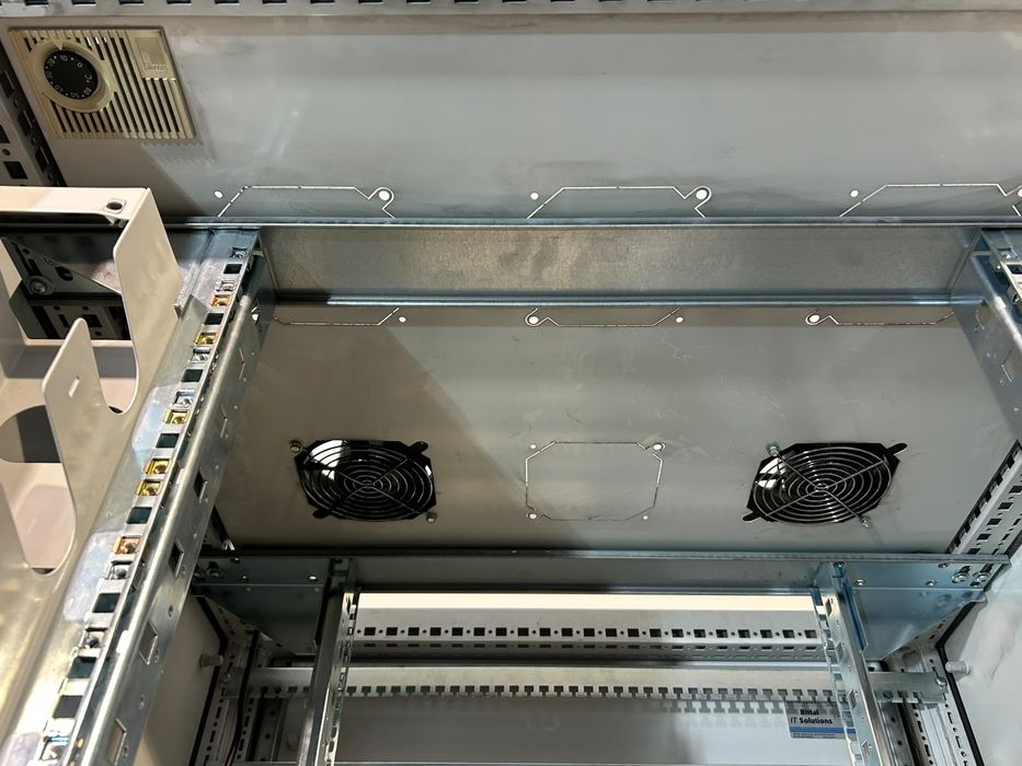 Rack Server de Podea pe Roți, Dulap Cabinet Închis